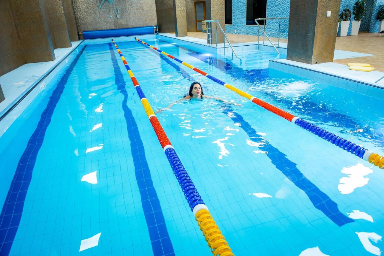 Hotel France Виниця Екстериор снимка Swimming pool