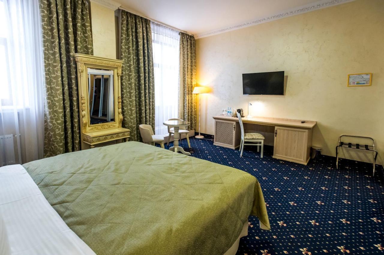 Hotel France Виниця Екстериор снимка A room at the hotel
