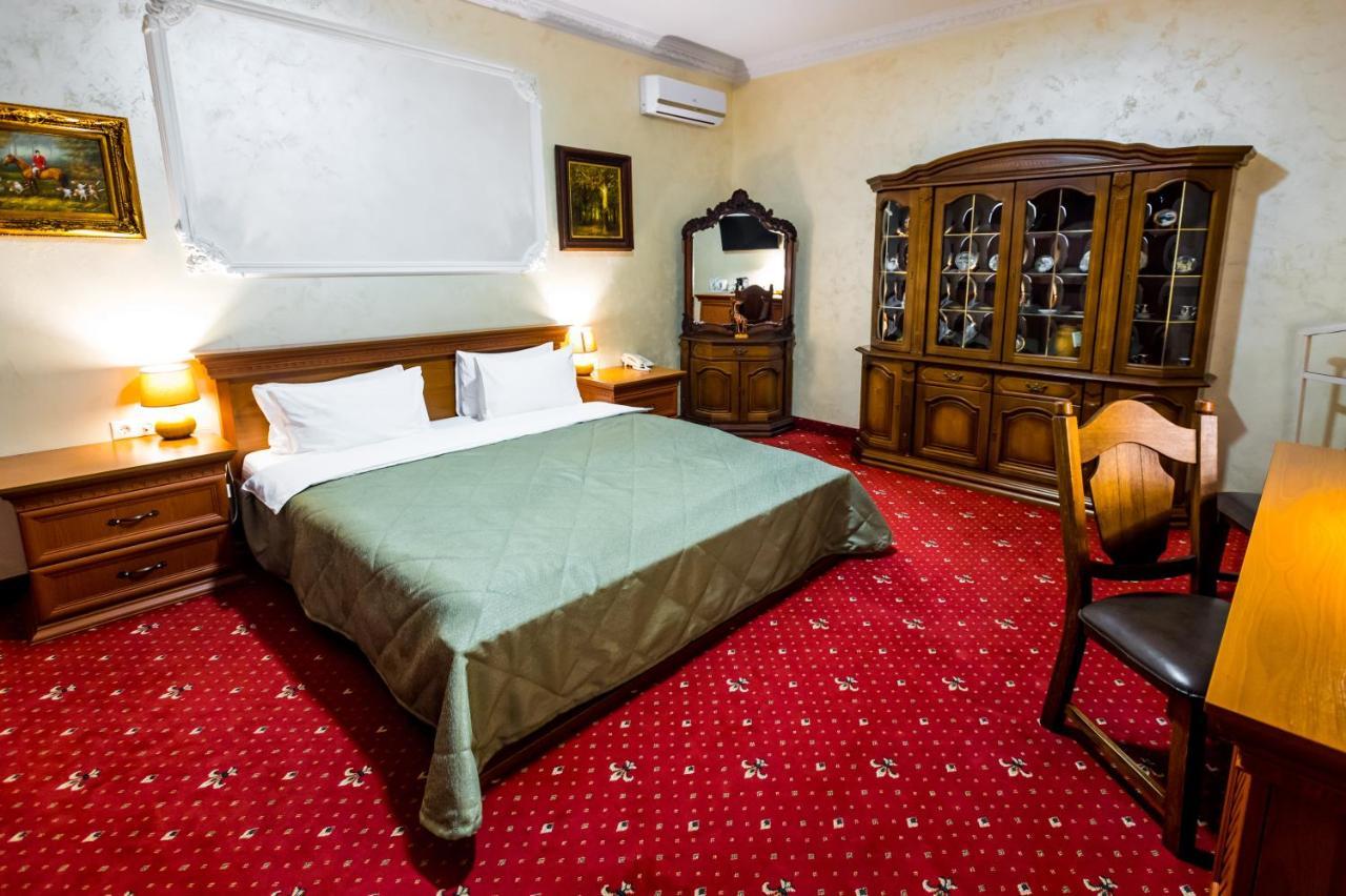 Hotel France Виниця Екстериор снимка A bedroom in the hotel
