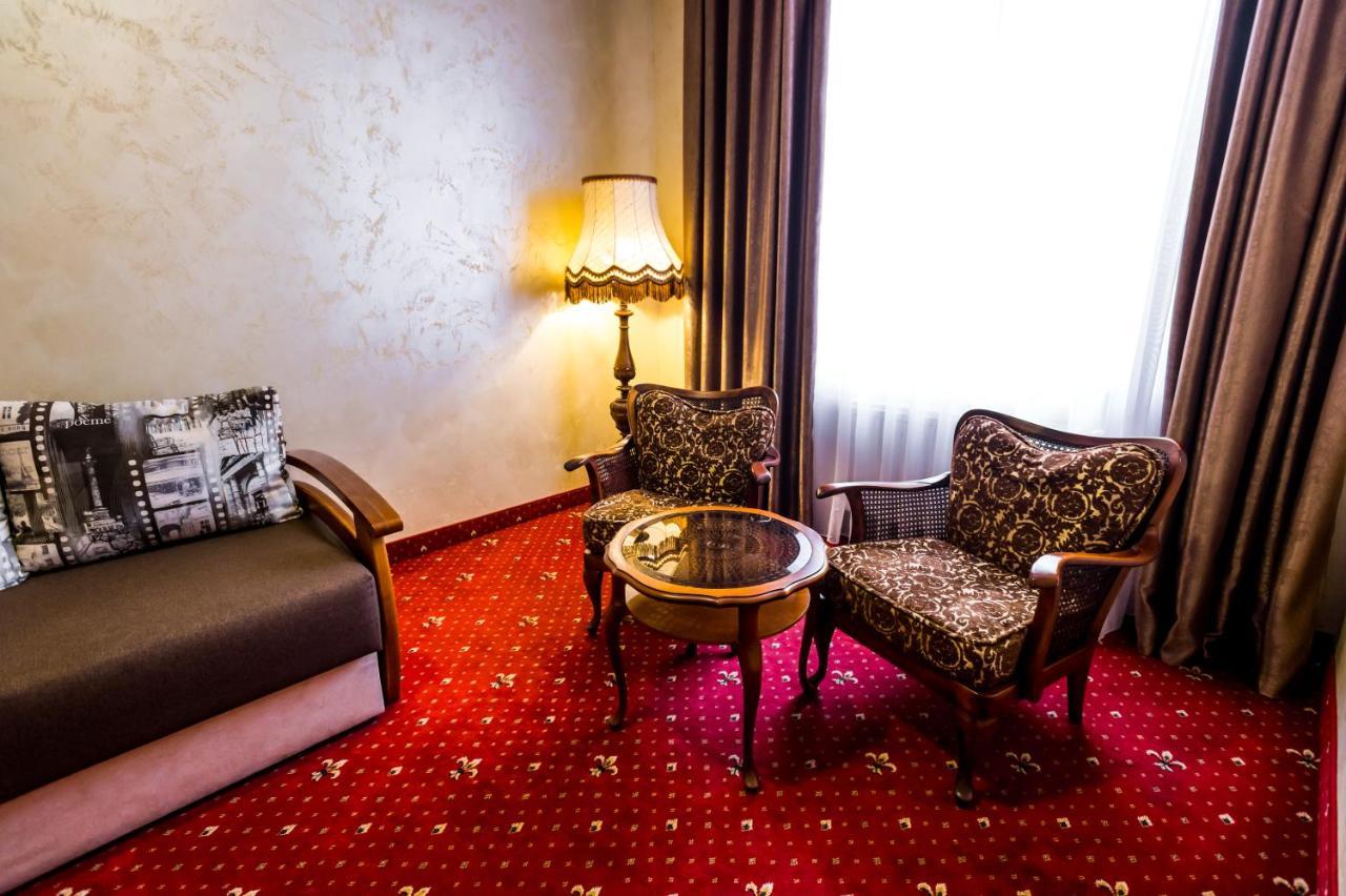 Hotel France Виниця Екстериор снимка