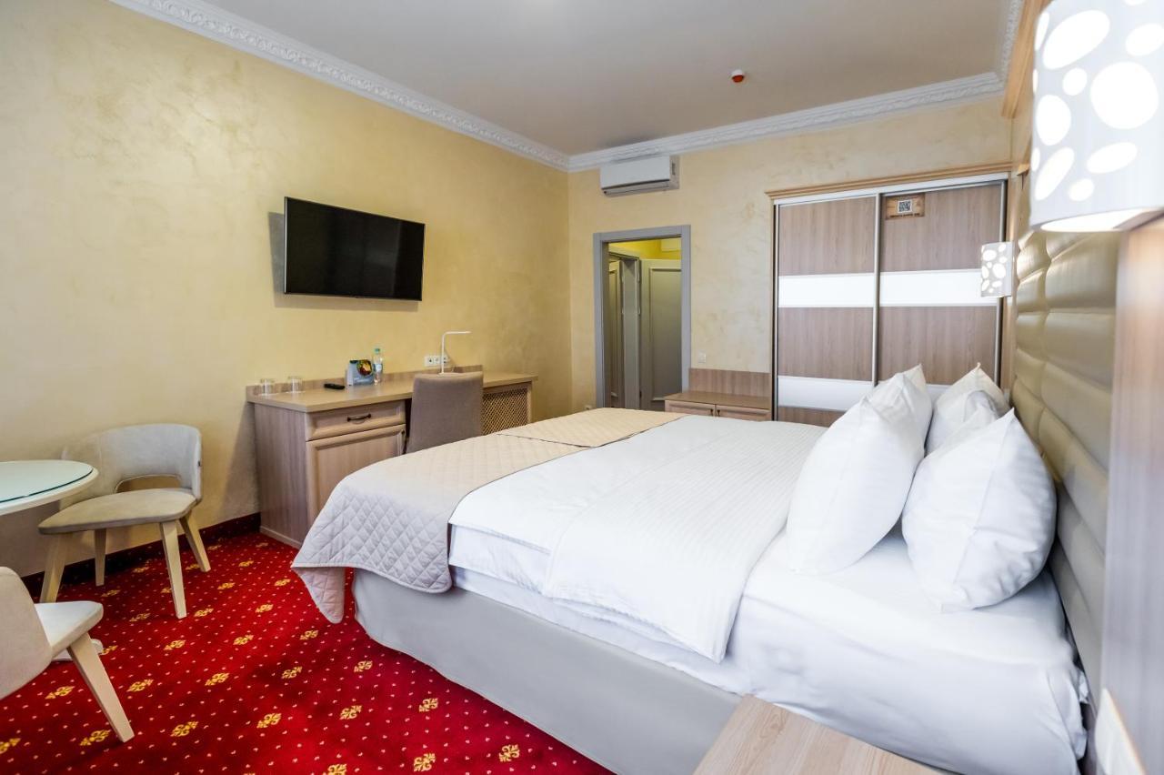 Hotel France Виниця Екстериор снимка A room at the hotel