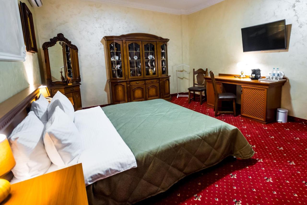 Hotel France Виниця Екстериор снимка A room at the hotel