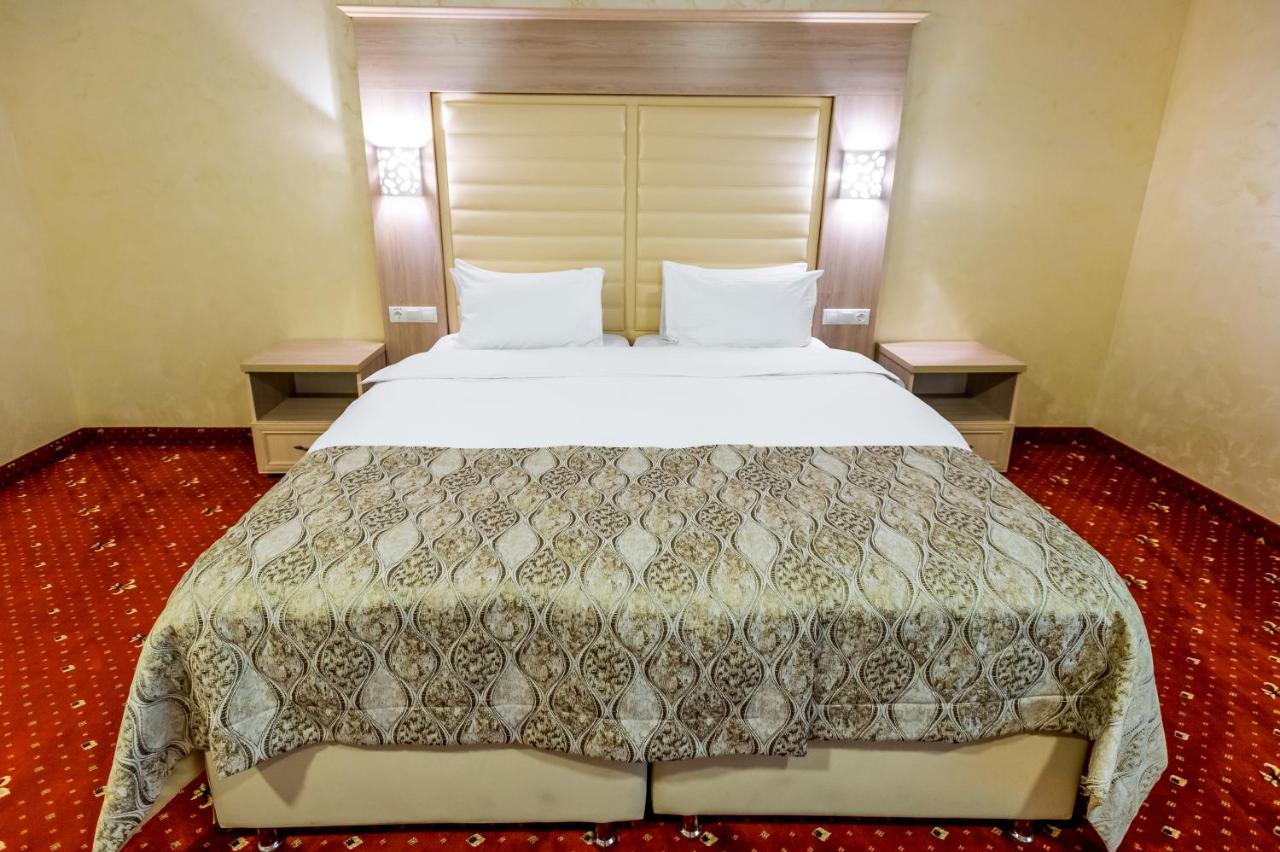 Hotel France Виниця Екстериор снимка A bed