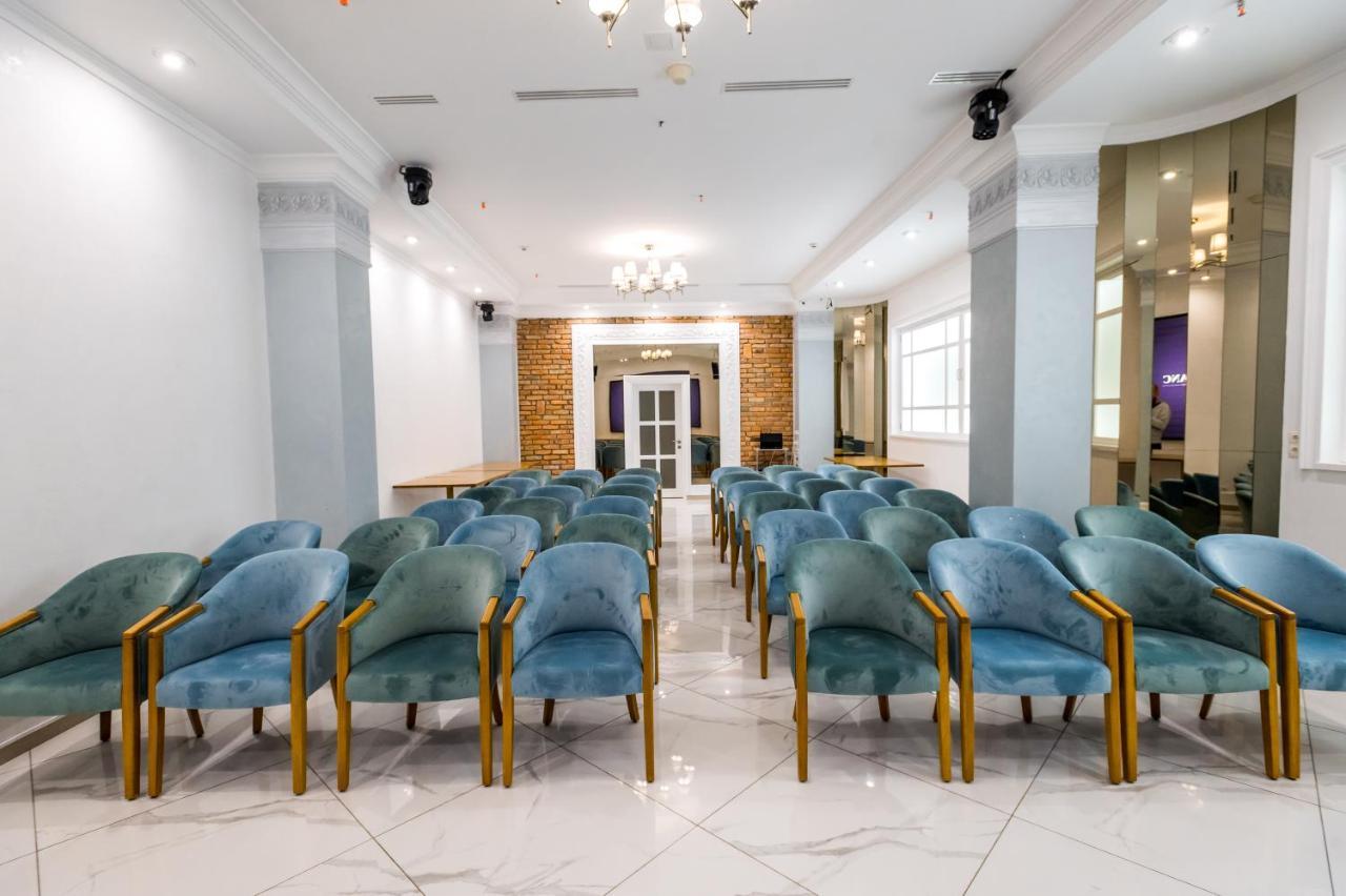 Hotel France Виниця Екстериор снимка The interior of the hotel