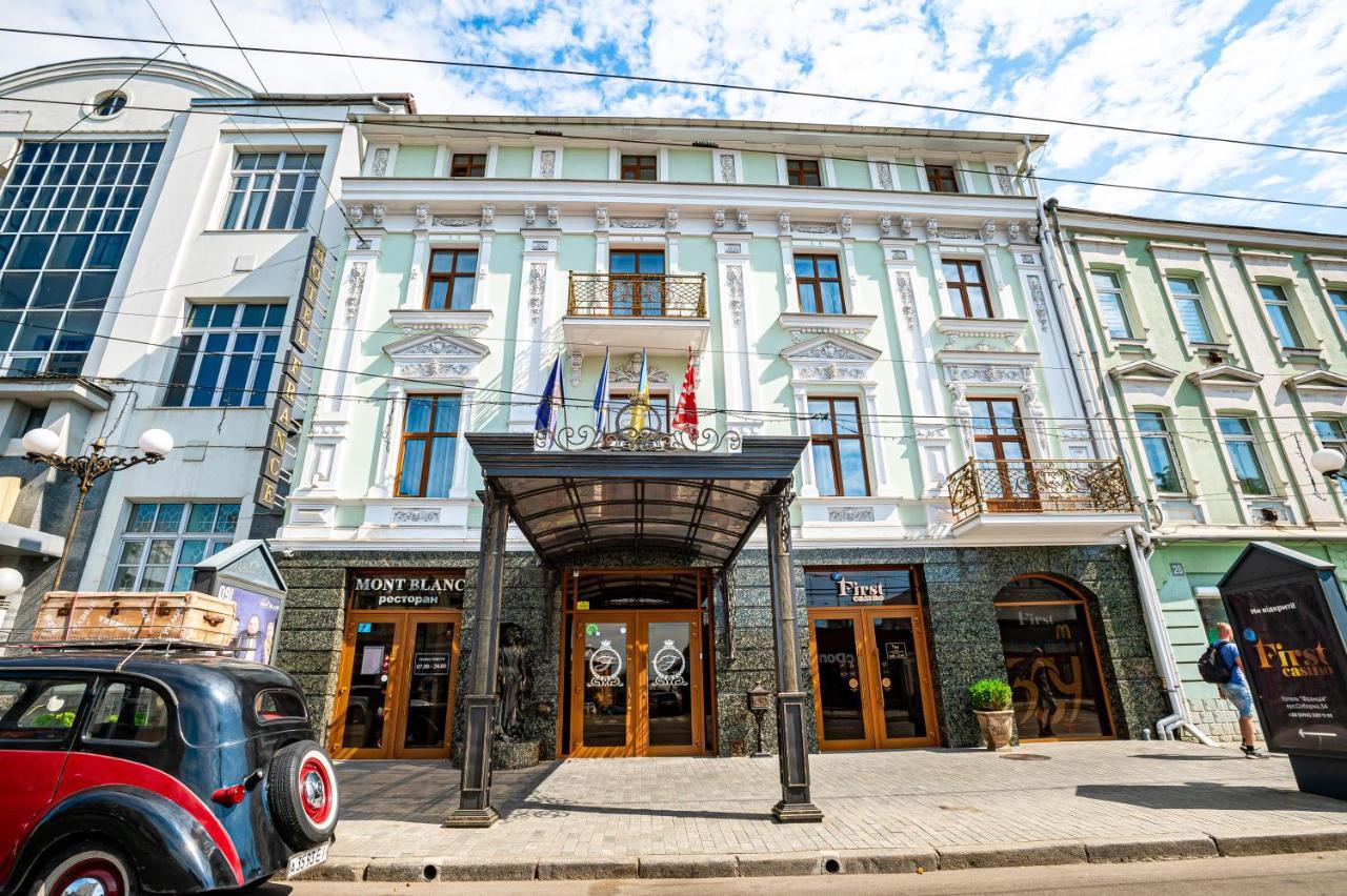 Hotel France Виниця Екстериор снимка