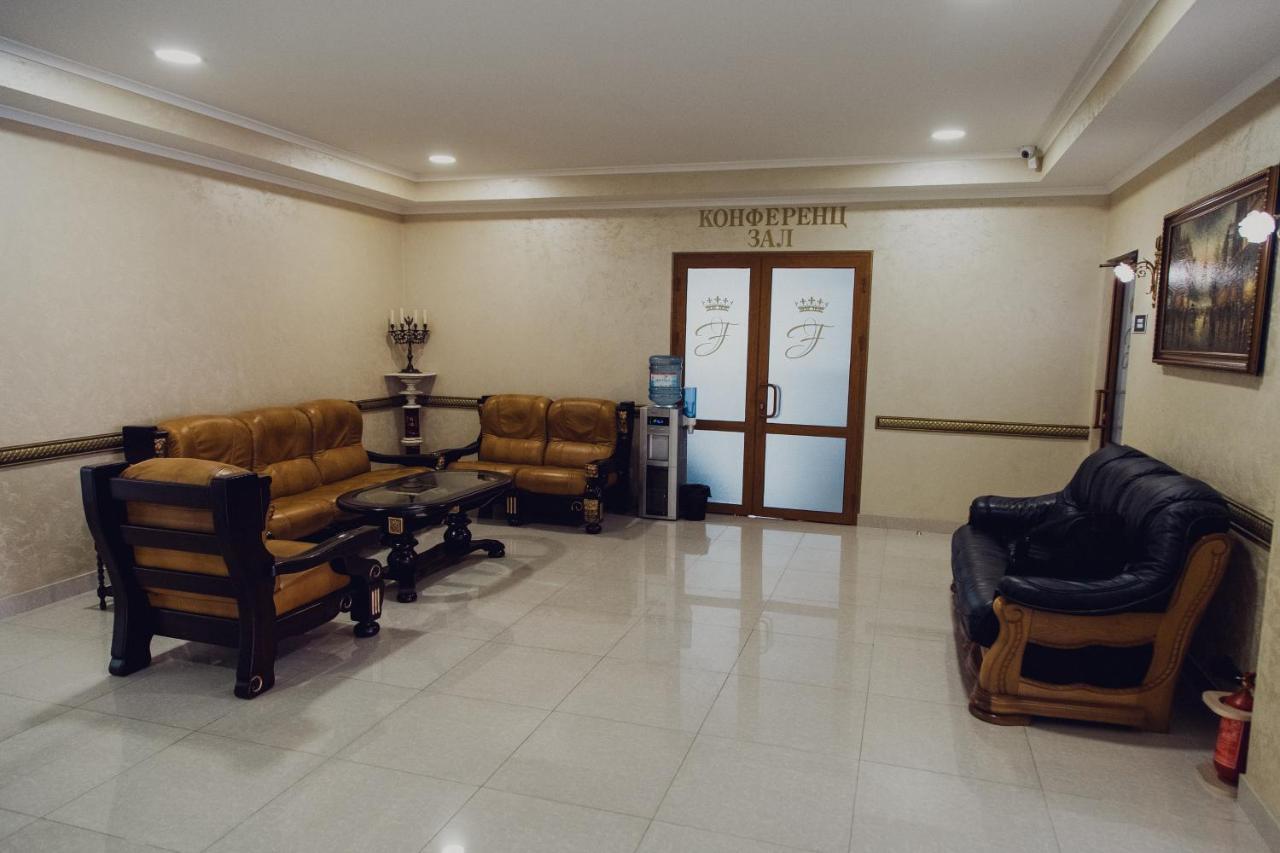 Hotel France Виниця Екстериор снимка The lobby of the hotel